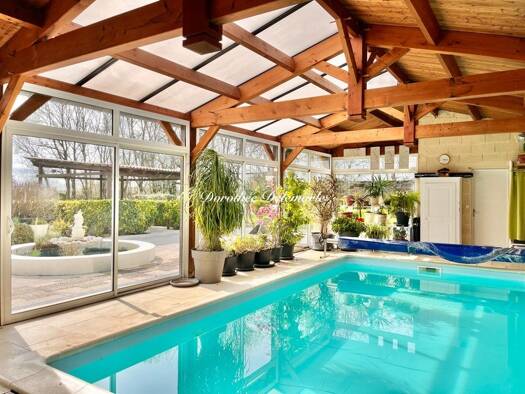 Maison à vendre 363 000 € 6 pièces 4 chambres 170 m² 3 716 m² de terrain Bernay-Saint-Martin 17330