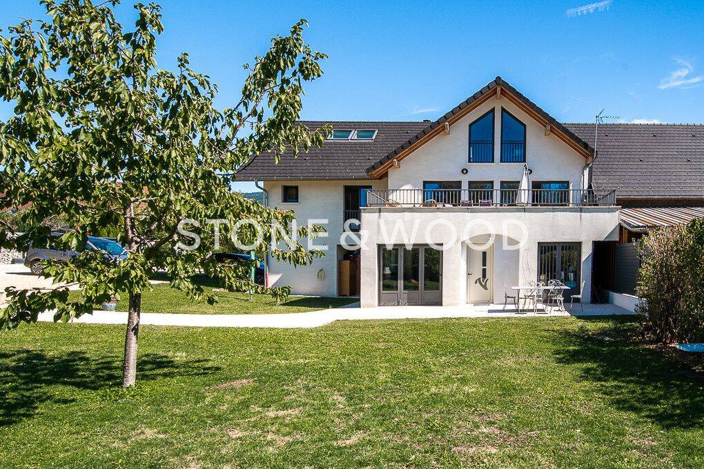 Maison 8 pièces 261 m² · à Cernex · 261 m² · 1 150 000 €