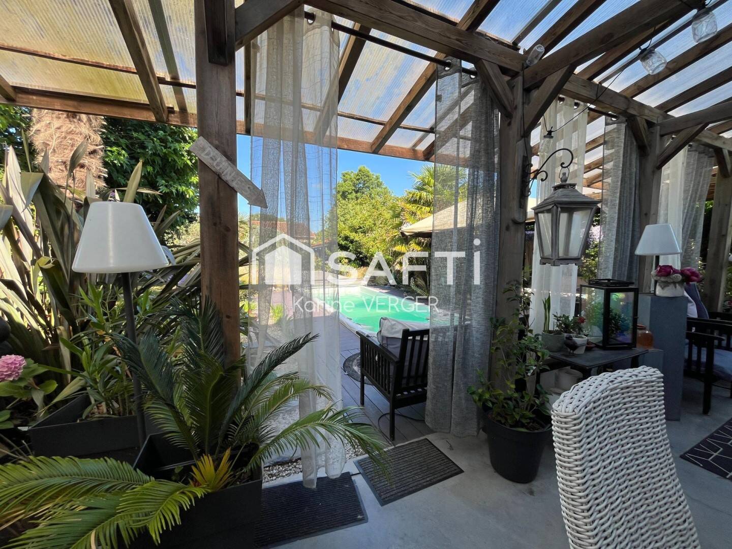 Maison 8 pièces 180 m² · à La Chevrolière · 180 m² · 432 000 €