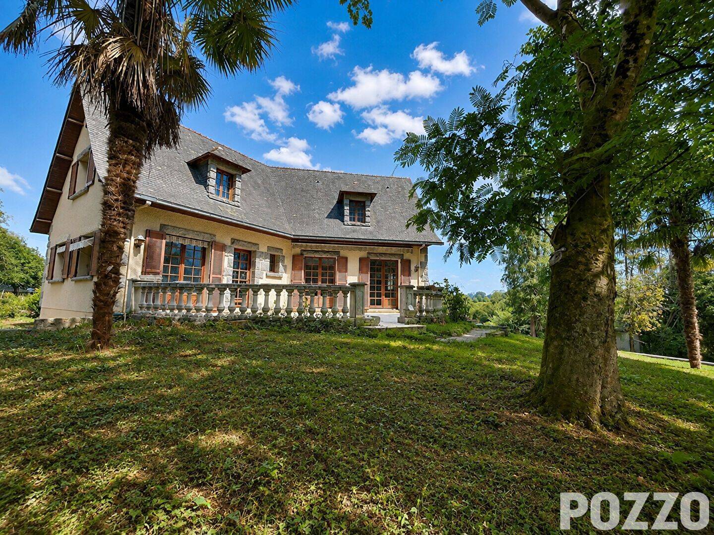 Maison 8 pièces 89 m² · à Bricqueville-la-Blouette · 88,9 m² · 192 500 €