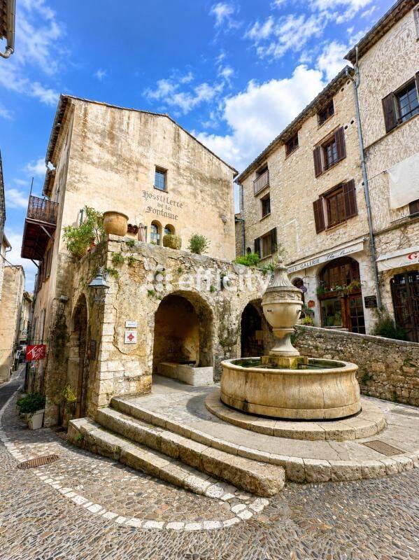 Maison 9 pièces 140 m² · à Saint-Paul-de-Vence · 140 m² · 1 260 000 €