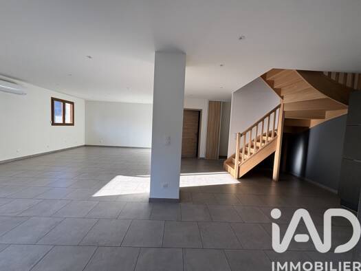 Maison à vendre 270 000 € 5 pièces 3 chambres 170 m² Saint-Avre 73130