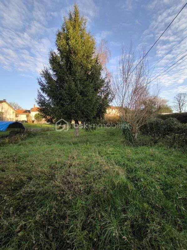 Terrain de 624 m² à Saint-Victurnien - photo 2