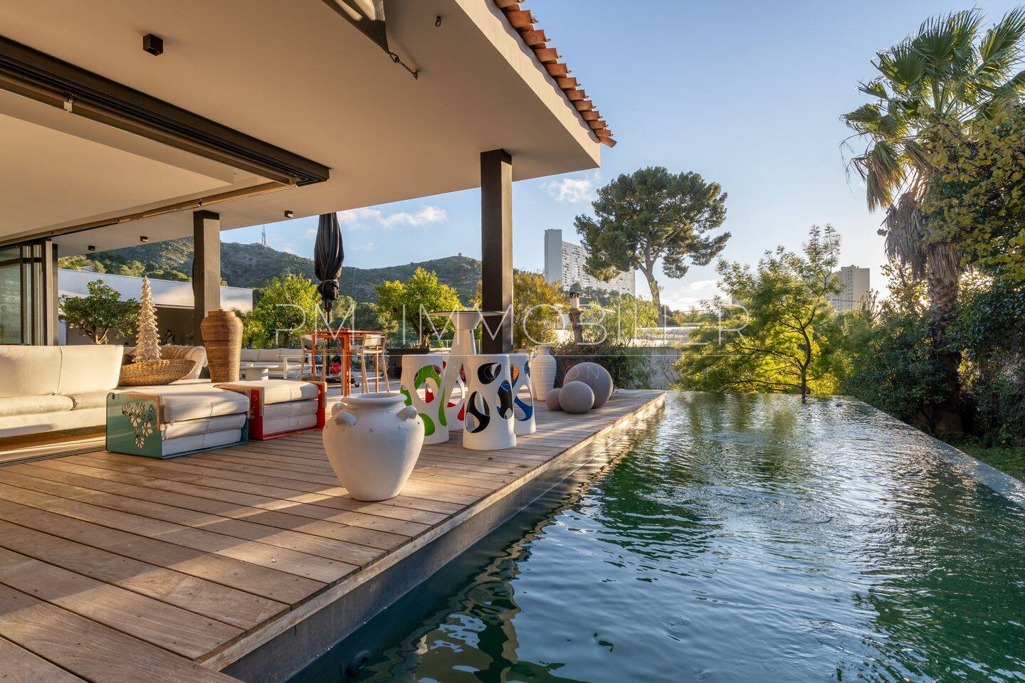Maison 5 pièces 350 m² · à Marseille 9ème Arrondissement · 350 m² · 1 690 000 €