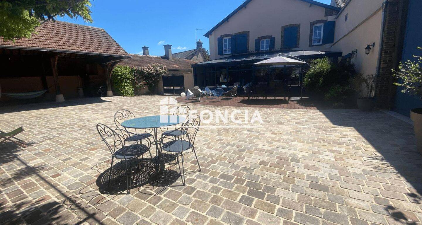 Maison 9 pièces 195 m² · à Châteauneuf-en-Thymerais · 195 m² · 494 000 €