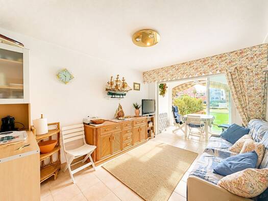Appartement à vendre 249 700 € 2 pièces 1 chambre 35 m² RDC/3 Le Mas Port Frejus Fréjus 83600