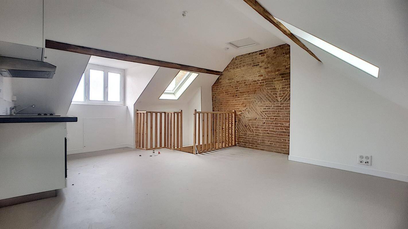 Appartement 1 pièce 54 m² · à Abbeville · 53,5 m² · 655 €