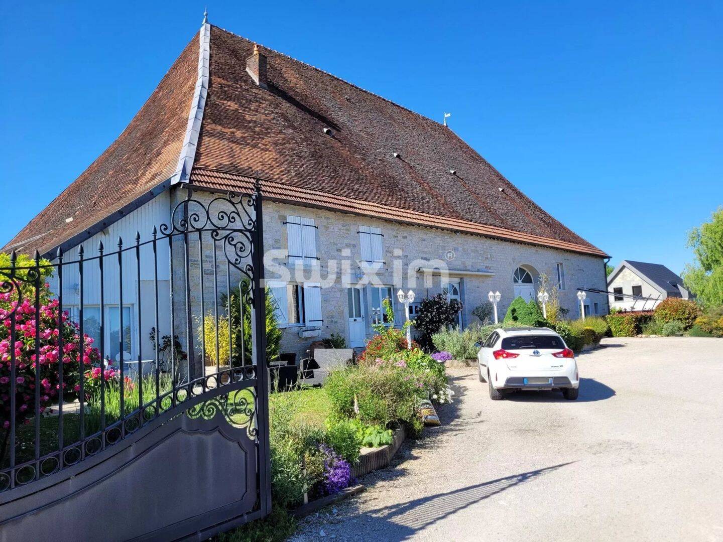 Maison 390 m² · à Dole · 390 m² · 649 000 €