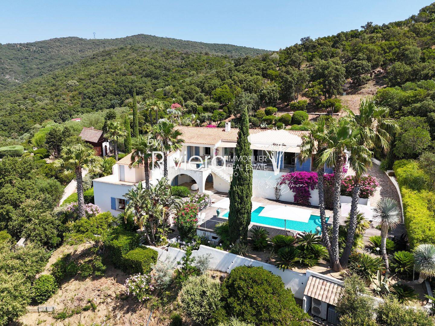 Maison 8 pièces 257 m² · à Cavalaire-sur-Mer · 257 m² · 2 990 000 €