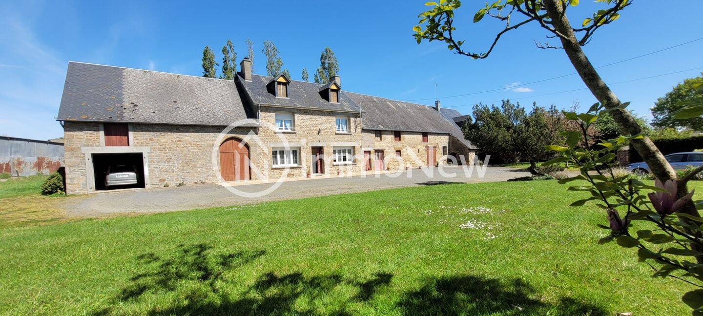 Maison 8 pièces 164 m² · à Le Val-Saint-Père · 164 m² · 220 600 €