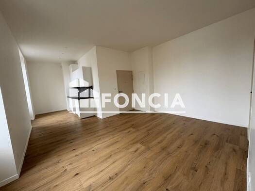 Appartement à louer 615 € 2 pièces 1 chambre 44,6 m² 1er étage Centre Ville Rive Droite Laval 53000