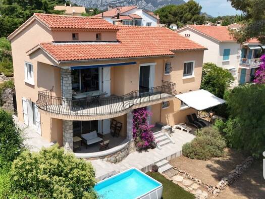 Maison à vendre 693 000 € 9 pièces 6 chambres 180 m² 650 m² de terrain Sainte Musse La Garde 83130