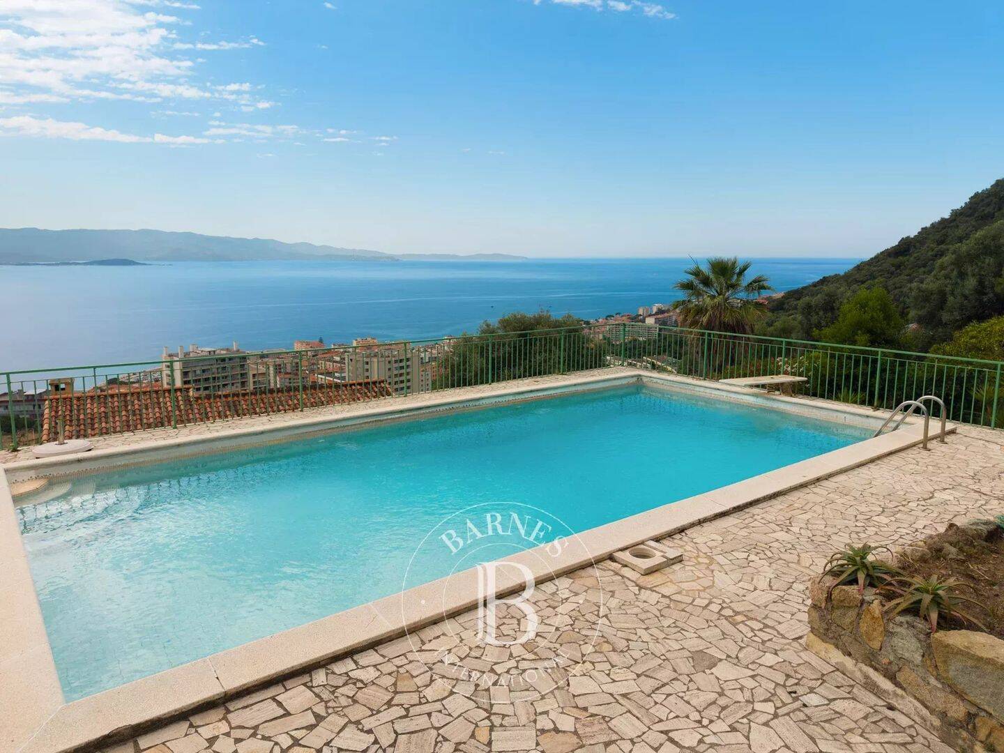 Maison 8 pièces 211 m² · à Ajaccio · 211,3 m² · 1 272 000 €