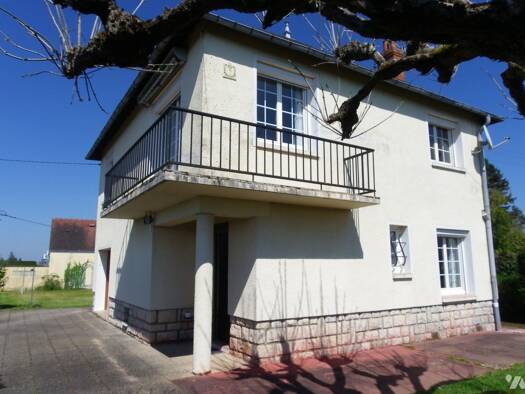 Maison à vendre 105 000 € 4 pièces 3 chambres 84 m² 992 m² de terrain Châtillon-Coligny 45230