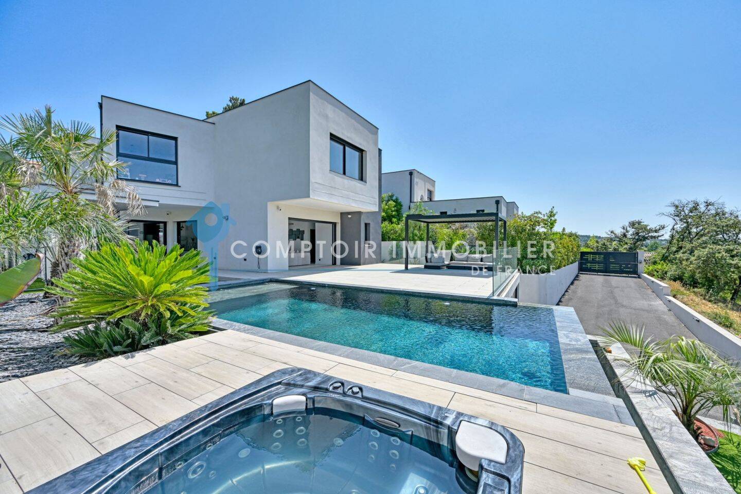 Maison 6 pièces 230 m² · à Saint-Gély-du-Fesc · 230 m² · 1 350 000 €