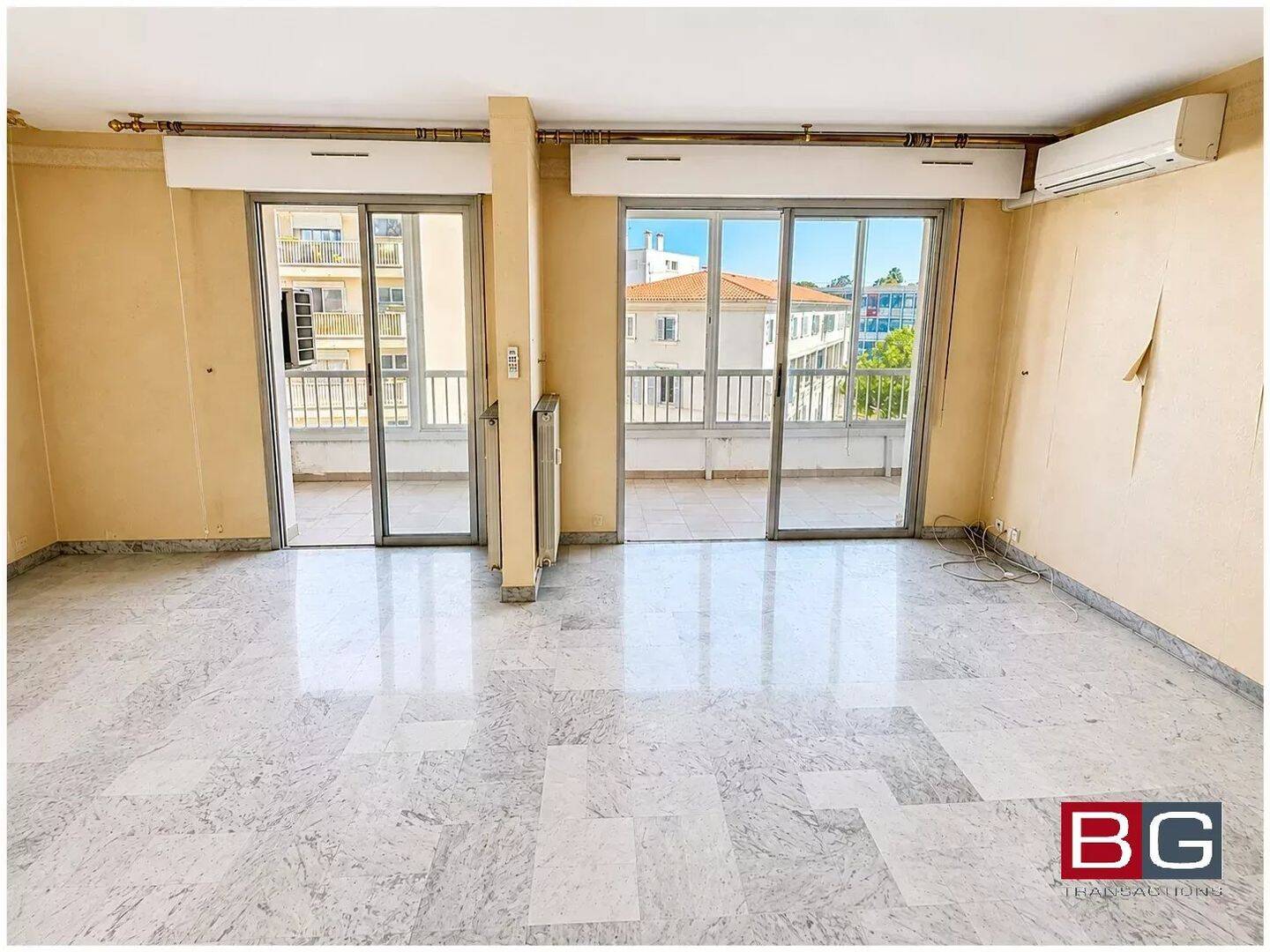 Appartement 4 pièces 72 m² · à Antibes · 72,1 m² · 285 677 €