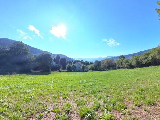 Terrain constructible viabilisé à vendre 73 000 € 1 108 m² de terrain La Motte-d'Aveillans 38770