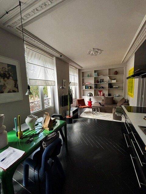 Appartement 3 pièces 56 m² · à Paris 11ème Arrondissement · 56 m² · 1 853 €/mois