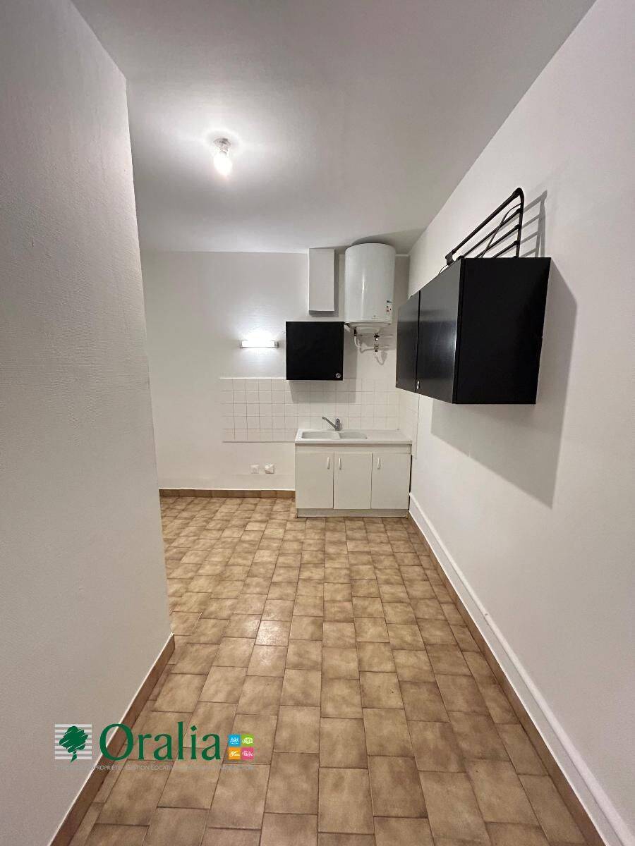 Appartement 1 pièce 42 m² · à Lyon 7ème Arrondissement · 41,7 m² · 680 €