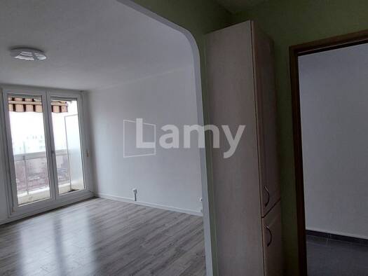 Appartement à louer 591 € 2 pièces 1 chambre 50,2 m² Étage 5/10 Centre Sud Vesoul 70000