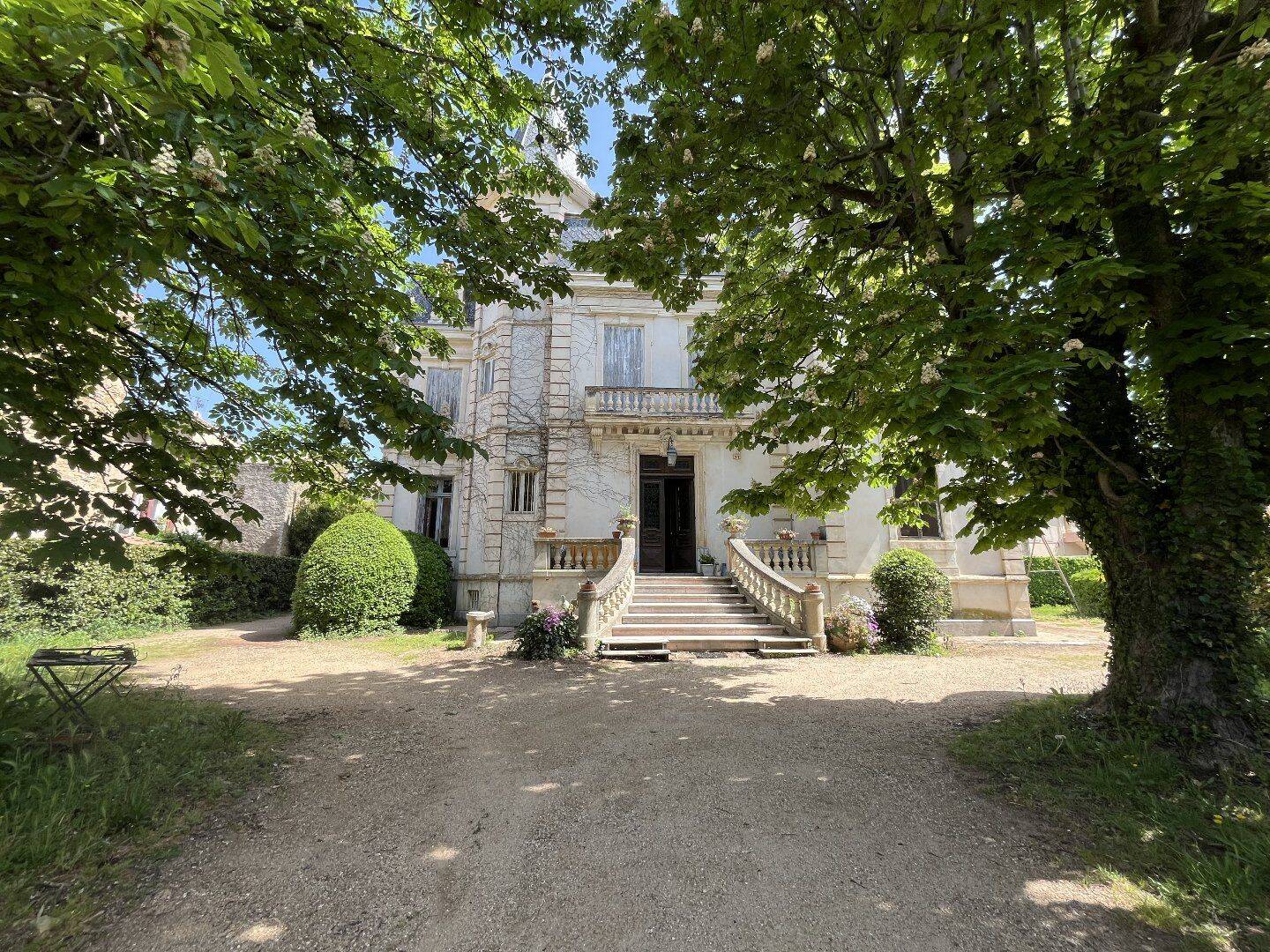 Maison 11 pièces 455 m² · à Lieuran-lès-Béziers · 455 m² · 685 000 €
