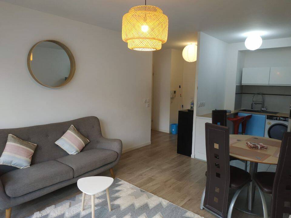 Appartement 2 pièces 40 m² · à Dammartin-en-Goële · 40 m² · 890 €