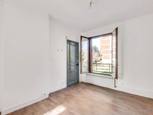 Appartement à vendre 110 000 € 2 pièces 1 chambre 29 m² Étage 1/3 Nord L'Île-Saint-Denis 93450