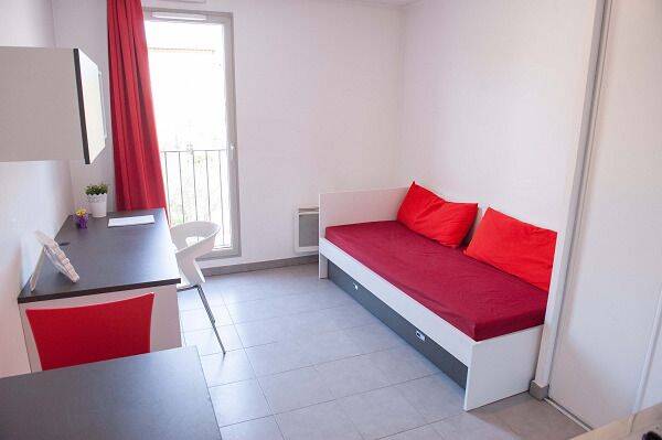 Appartement 1 pièce 18 m² · à Aix-en-Provence · 18 m² · 667 €/mois