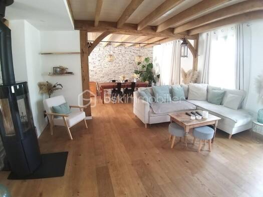 Maison à vendre 400 000 € 5 pièces 3 chambres 140 m² 2 461 m² de terrain Gourbera 40990