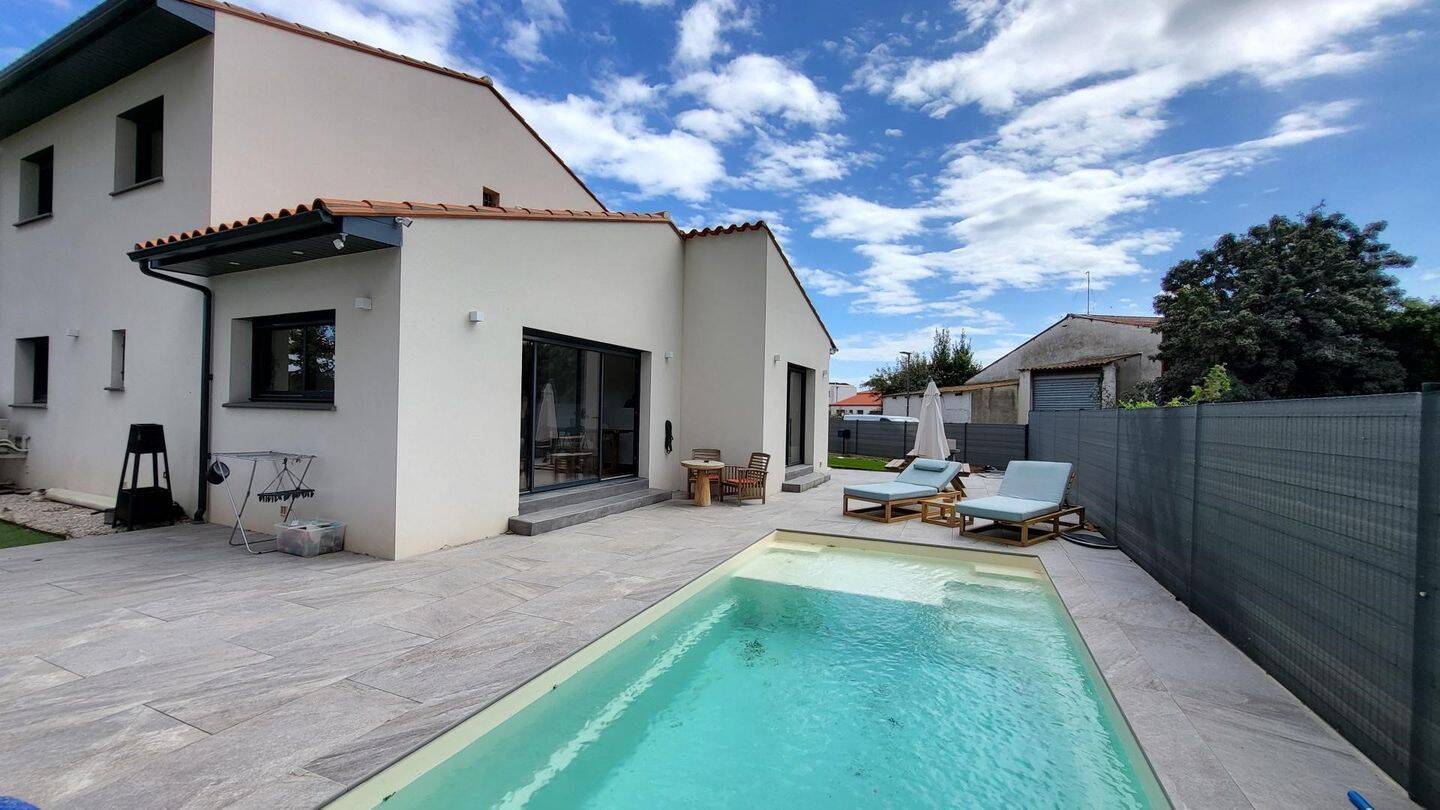 Maison 5 pièces 127 m² · à Saint-Cyprien · 127 m² · 469 000 €