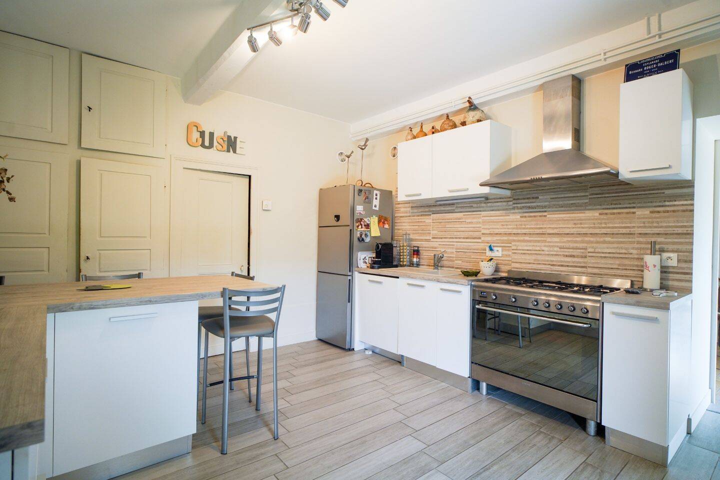 Maison 11 pièces 290 m² · à Fuissé · 290 m² · 550 000 €