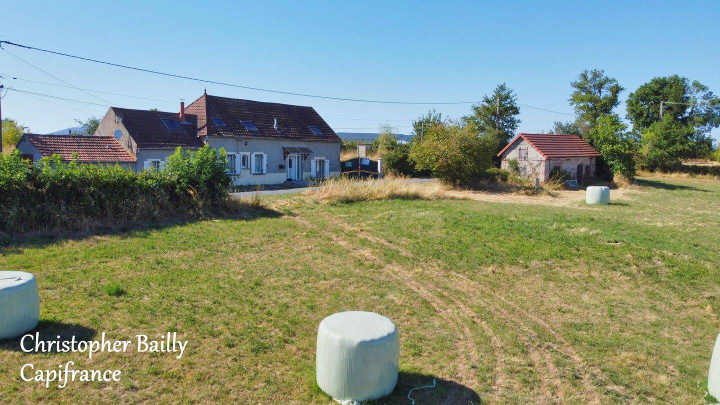 Maison 7 pièces 178 m² · à Gilly-sur-Loire · 178 m² · 179 000 €