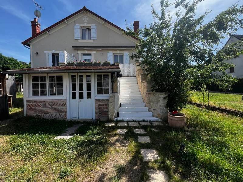Maison 4 pièces 52 m² · à Saint-Amand-Montrond · 52 m² · 99 990 €