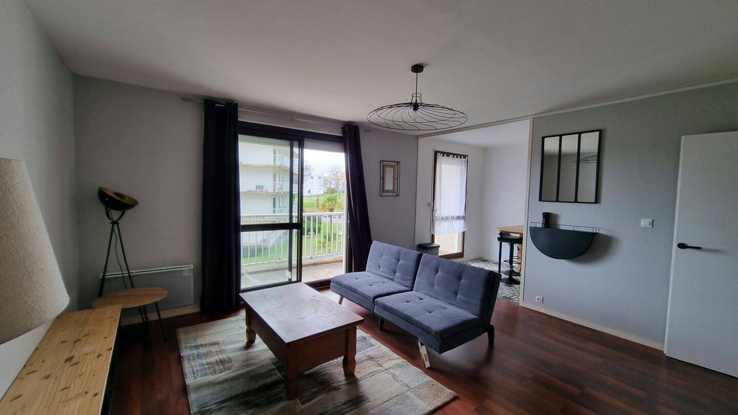 Appartement 2 pièces 54 m² · à Saintes · 54 m² · 650 €/mois