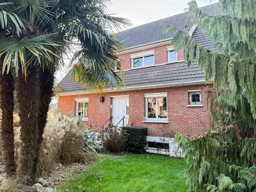 Maison à vendre 615 000 € 12 pièces 6 chambres 250 m² 3 000 m² de terrain Arras 62000