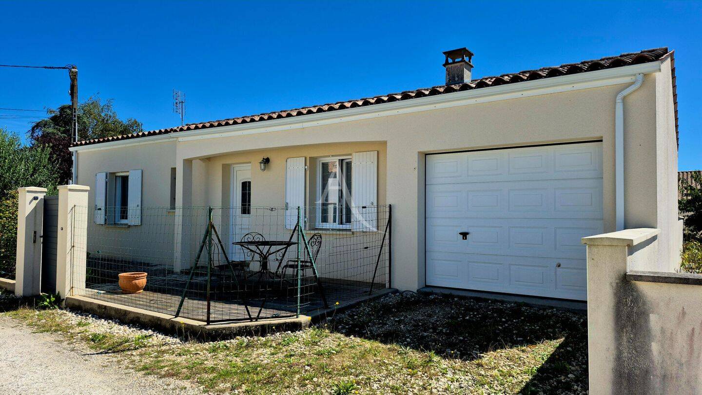 Maison 4 pièces 84 m² · à Saint-Georges-des-Coteaux · 84 m² · 233 200 €
