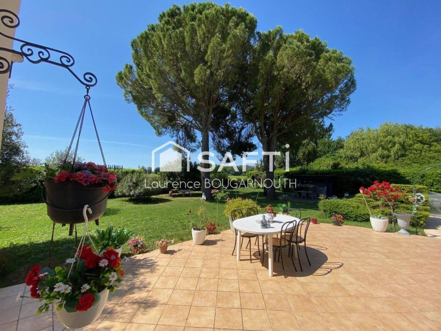 Maison 5 pièces 150 m² · à Caderousse · 150 m² · 570 000 €