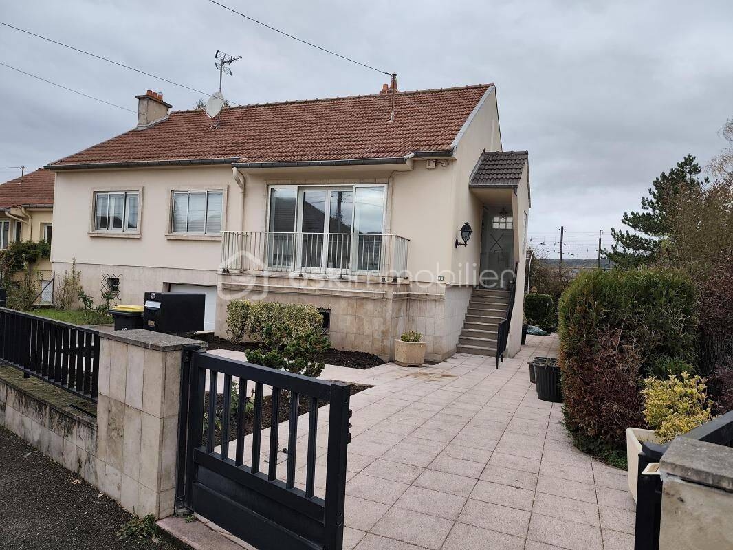 Maison 6 pièces 163 m² · à Montigny-lès-Metz · 163 m² · 450 000 €