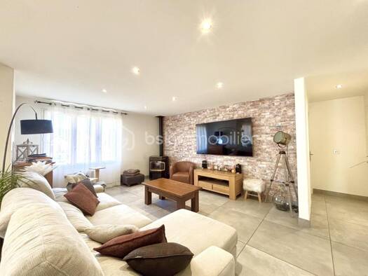 Maison à vendre 365 000 € 6 pièces 5 chambres 177 m² Sud Ouest Belley 01300