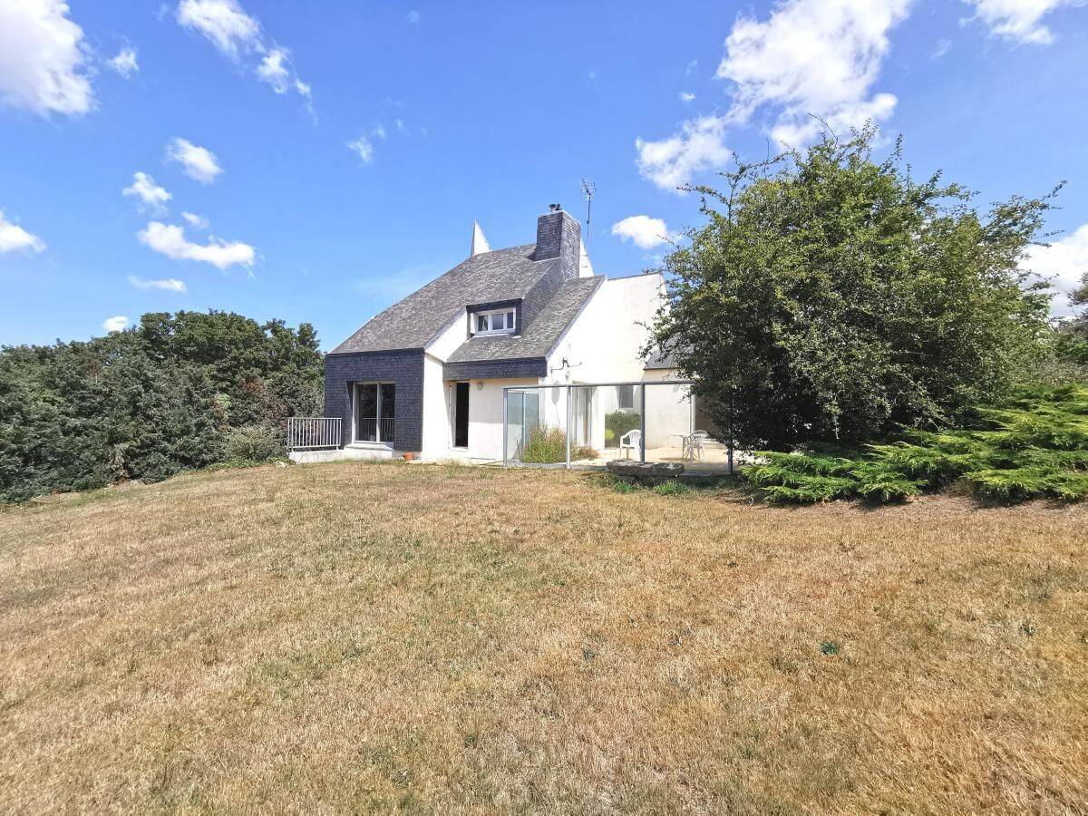 Maison 8 pièces 192 m² · à La Roche-Jaudy · 191,8 m² · 322 500 €
