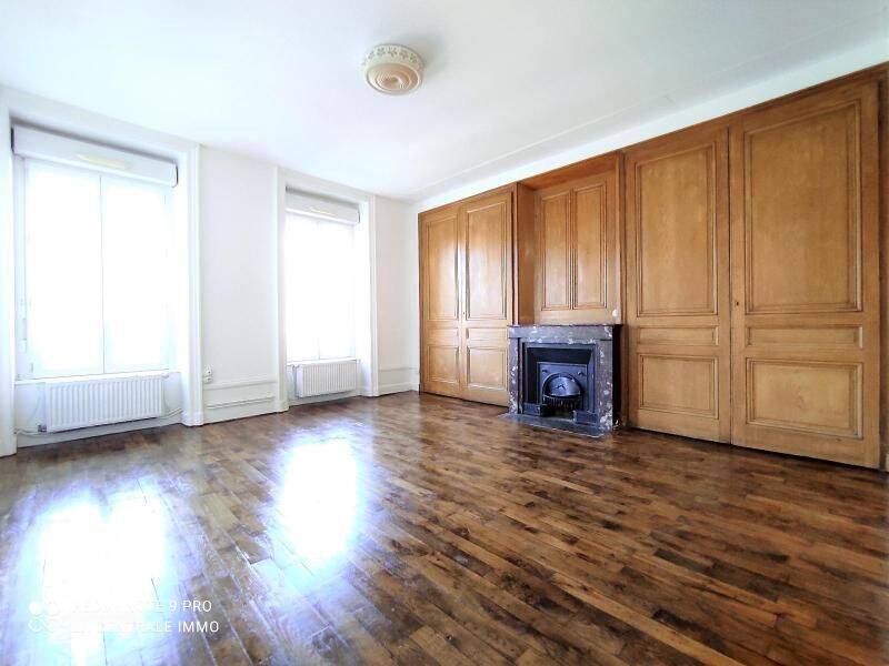 Appartement 3 pièces 71 m² · à Villeurbanne · 71 m² · 895 €/mois