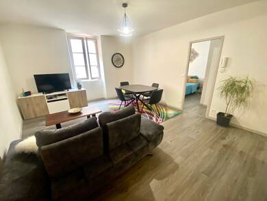 Appartement à louer 555 € 2 pièces 1 chambre 60 m² Étage 1/3 Auch 32000