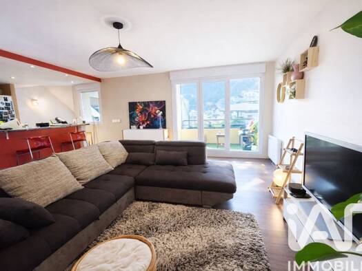 Appartement à vendre 295 000 € 4 pièces 3 chambres 97 m² Étage 2/4 Nord Marignier 74970