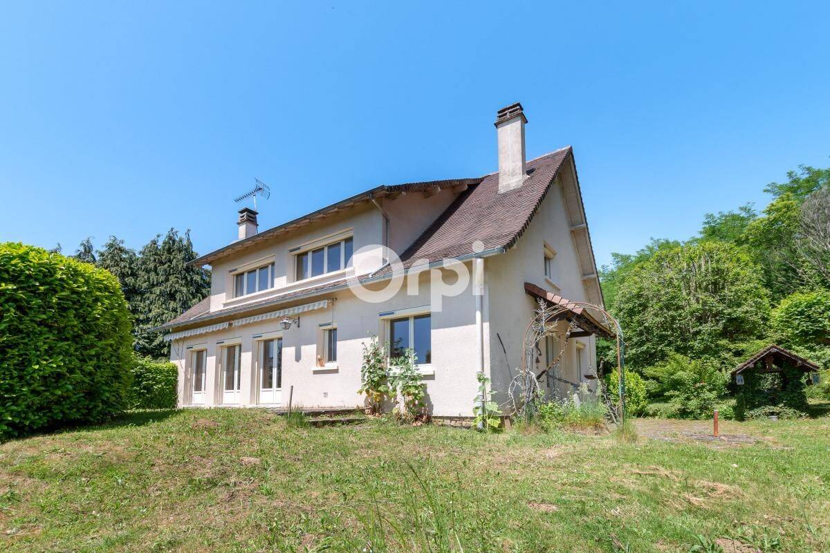 Maison 5 pièces 156 m² · à Bujaleuf · 155,7 m² · 205 000 €