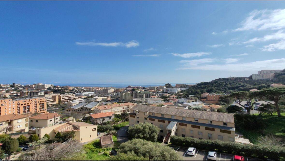 Appartement 2 pièces 33 m² · à Bastia · 33 m² · 145 000 €