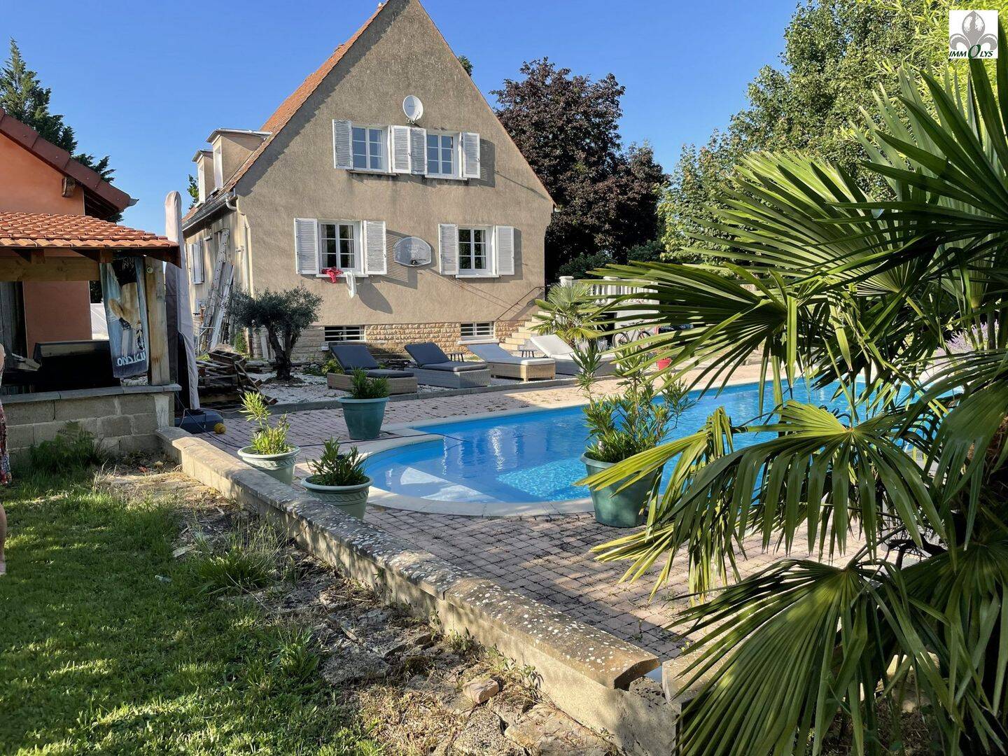 Maison 7 pièces 260 m² · à Sennecey-le-Grand · 260 m² · 390 000 €