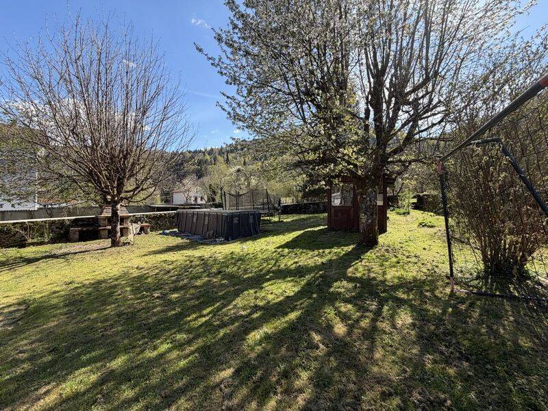 Maison 5 pièces 160 m² · à Vaux-lès-Saint-Claude · 160 m² · 240 000 €