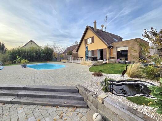 Maison à vendre 415 000 € 7 pièces 5 chambres 150 m² 779 m² de terrain Ensisheim 68190