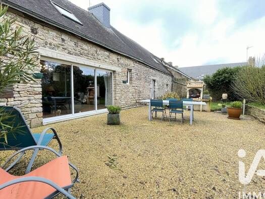 Maison à vendre 415 000 € 5 pièces 4 chambres 212 m² 9 257 m² de terrain Guégon 56120