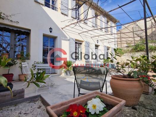 Maison de plain-pied à vendre 425 000 € 7 pièces 6 chambres 145,8 m² Lançon-Provence 13680